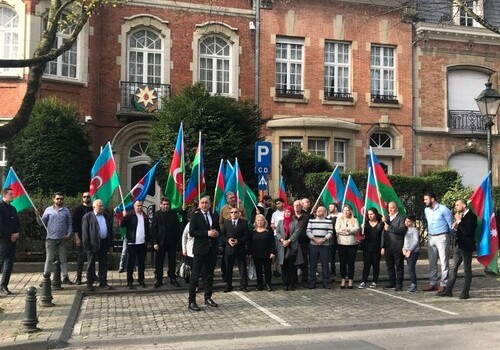 Азербайджанцы Бельгии выступают в защиту национальные интересов исторической родины