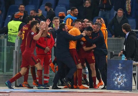 «Карабах» поздравил «Рому» с победой над «Барселоной»