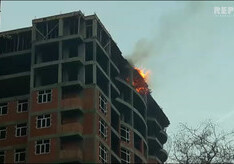 В многоэтажном здании в Баку начался пожар (Фото-Видео)