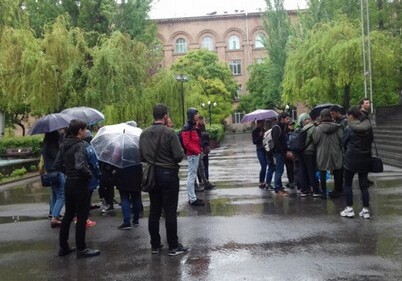 В Ереване группа студентов объявила забастовку