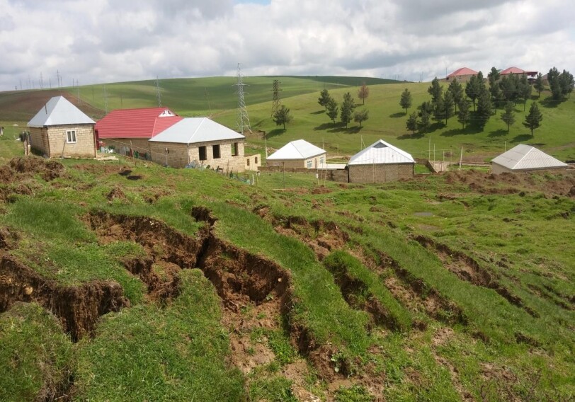 В одном из районов Азербайджана произошел оползень
