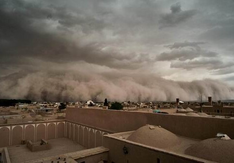 Иранский город накрыла песчаная буря (Фото-Видео)