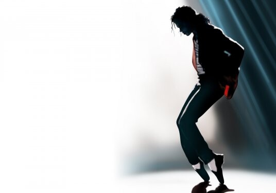 Туфли Майкла Джексона для «лунной походки» уйдут с молотка