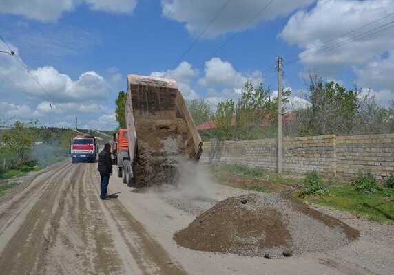 В Азербайджане реконструируются дороги, соединяющие прифронтовые села (Фото-Видео)