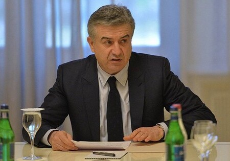 Врио премьера Армении отказался от встречи с лидером оппозиции