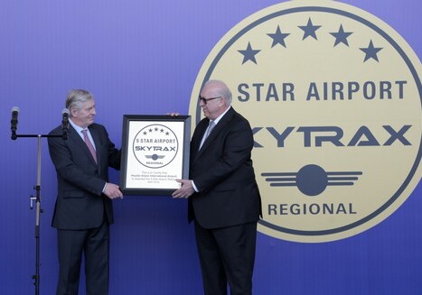 Международному аэропорту Гейдар Алиев вручена самая престижная премия в мире  (Фото)