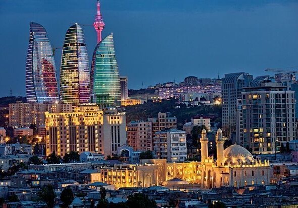 Как изменился Баку за 15 лет? (Видео)