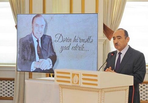 Али Гасанов: «Гейдар Алиев нашел золотую середину в отношениях государства и религии» (Обновлено)