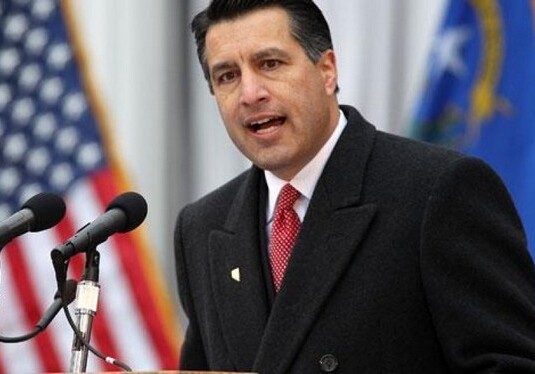 Губернатор штата Невада подписал декларацию по случаю 100-летия АДР (Фото)