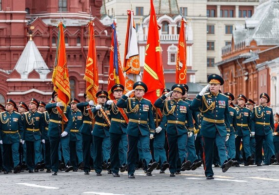 В Москве прошел Парад Победы (Видео)