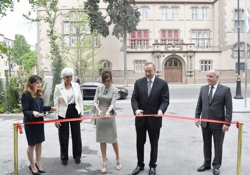 Президент Азербайджана принял участие в открытии отеля «Динамо» (Фото)