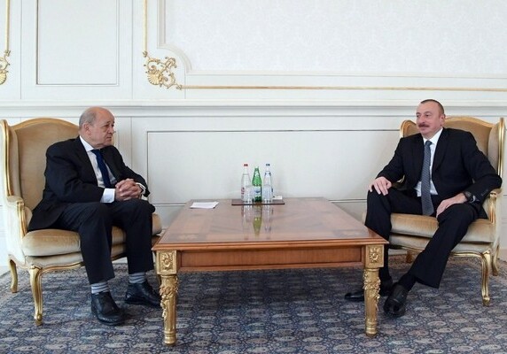 Президент Азербайджана принял министра Европы и иностранных дел Франции