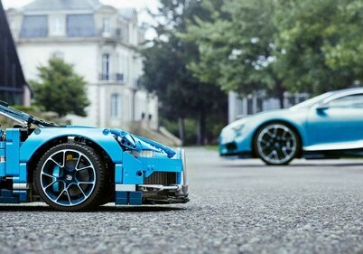 Bugatti Chiron превратили в конструктор из 3599 деталей (Фото)
