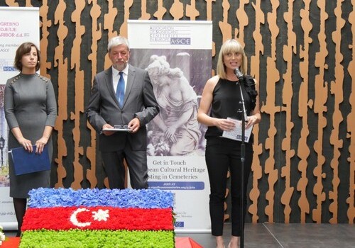 Мемориальная доска в память о жертвах Ходжалинского геноцида открыта в Словении (Фото)