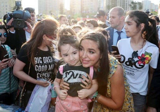 Мир сказок и чудес: Лейла Алиева посетила Детский фестиваль (Фото)