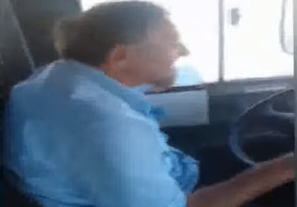 Водитель автобуса в Баку: «Отрежу твою голову» (Видео)