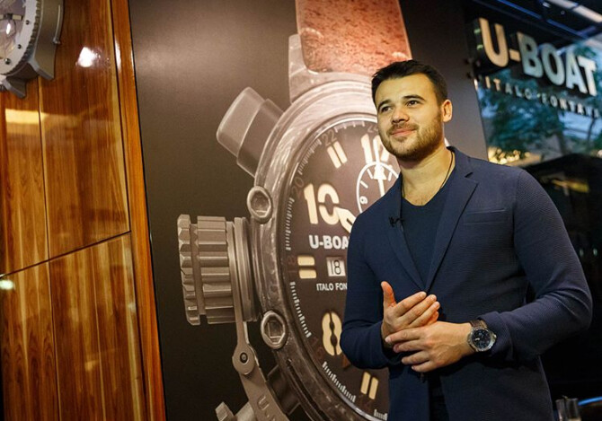 Эмин подарил  азербайджанке часы за 16 тысяч манатов