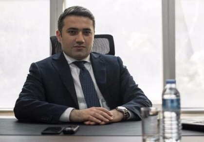 В Азербайджане задержан зампред банка, похитивший 100 млн манатов