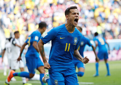 Бразилия забила два гола в добавленное время и одержала первую победу на ЧМ
