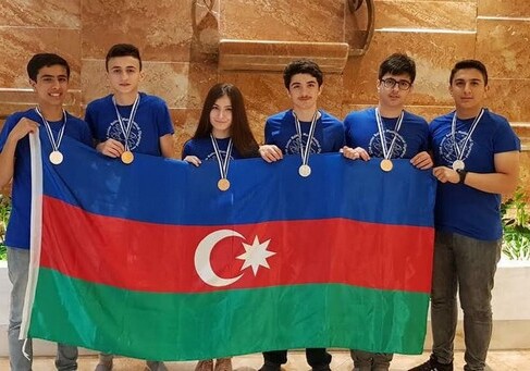 Азербайджанские школьники успешно выступили на международной олимпиаде (Фото)