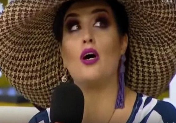 Азербайджанская певица узнала о смерти отца в прямом эфире (Видео)