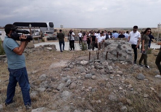 Сотрудники МИД Азербайджана посетили прифронтовую зону в Тертере (Фото)