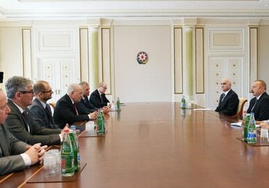 Президент Азербайджана принял швейцарскую делегацию