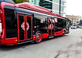 BakuBus прокомментировал задержки в движении автобусов