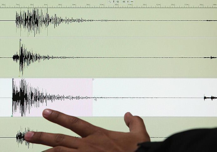 На юге Ирана произошло сильное землетрясение