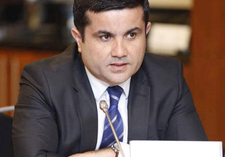 Айдын Сафиханлы: «Пашинян еще раз признал, что Армения боится азербайджанской армии»