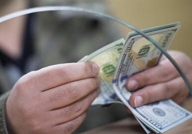 В Азербайджане введен лимит на продажу долларов? – Комментарий Палаты надзора над финрынками