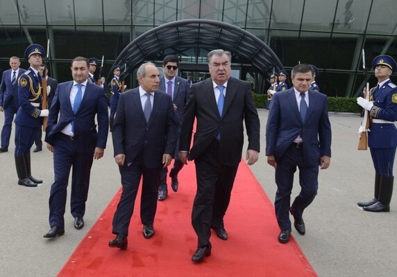 Завершился визит Президента Таджикистана в Азербайджан (Фото)