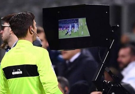 УЕФА планирует ввести видеоповторы в Лиге чемпионов 