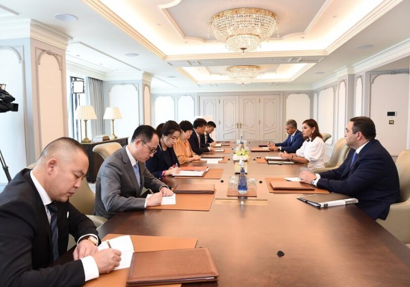 Мехрибан Алиева встретилась с делегацией Китая (Фото)