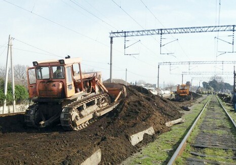 Осуществляется ремонт 13,4 км железной дороги на участке Джалилабад-Масаллы