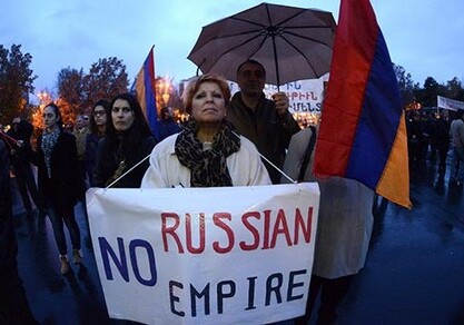 Кавказ Плюс: Дикая русофобия и ненависть к России становятся едва ли не национальной идеей Армении