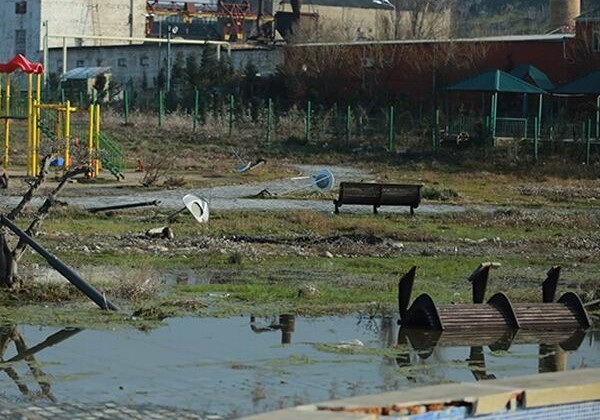 Ландшафт территории, загрязненной водами бывшего Йодо-бромного завода в Баку будет восстановлен