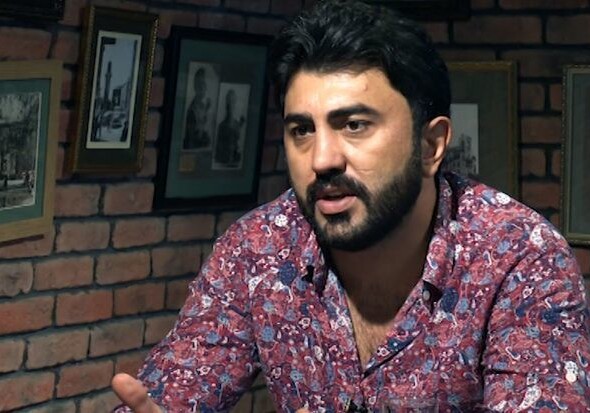 Азербайджанский певец рассказал о смерти матери (Видео) 