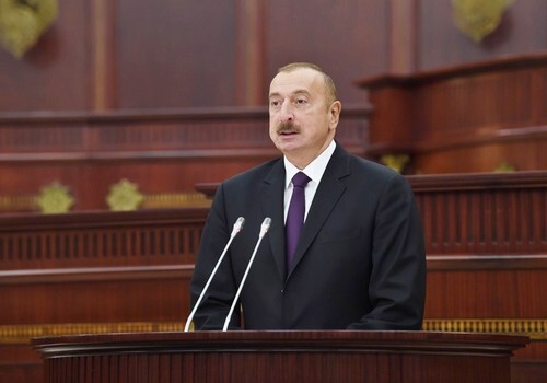 Президент Ильхам Алиев принял участие в торжественном заседании по случаю 100-летия парламента Азербайджана (Обновлено-Фото)