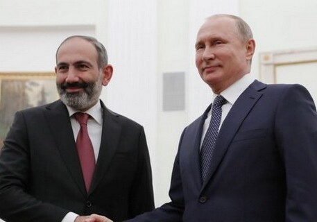 Пашиняну только селфи: в Москве в очередной раз высмеяли Армению