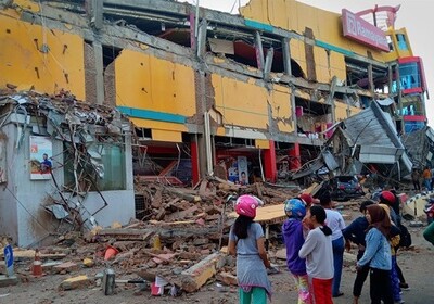 Власти Индонезии объявили о 384 жертвах землетрясения