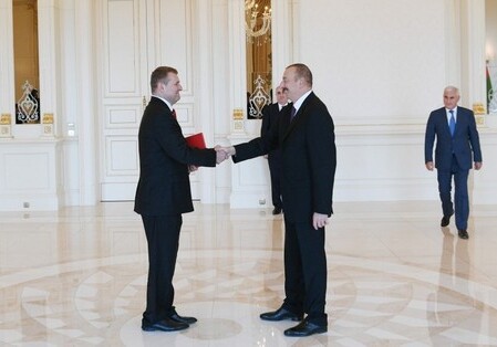 Президент Ильхам Алиев принял посла Чехии (Фото)