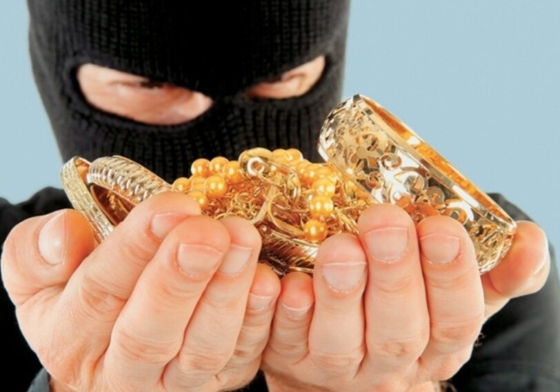 В Баку из ювелирной мастерской похищены золотые украшения на 20 тыс манатов