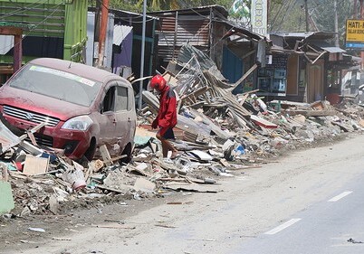 Число жертв землетрясения в Индонезии превысило 2 тысячи человек