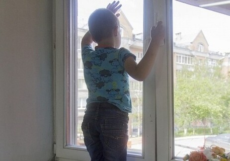 Ученик бакинской школы хотел выброситься из окна – Госкомитет изучает вопрос