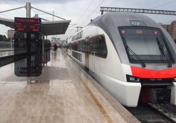 Поезд Баку-Гянджа будет развивать скорость до 150-160 км/ч