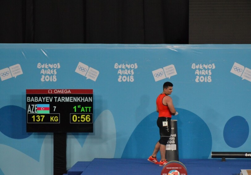 Азербайджанский тяжелоатлет завоевал серебряную медаль III летних юношеских Олимпийских игр (Фото)
