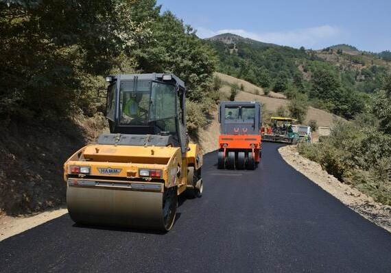 Ильхам Алиев выделил средства на строительство автодороги в Шеки
