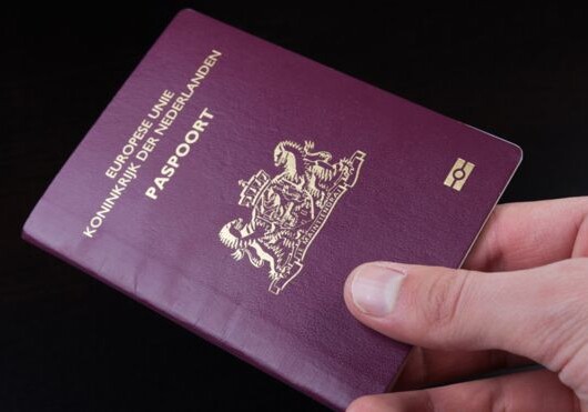 В Нидерландах выдали первый гендерно-нейтральный паспорт