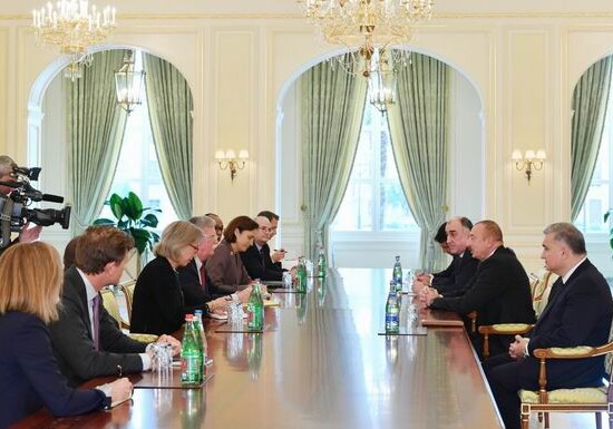 Президент Ильхам Алиев принял советника Президента США по вопросам нацбезопасности (Фото-Обновлено)